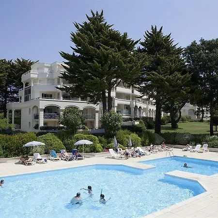 Pierre & Vacances Royal Park 호텔
